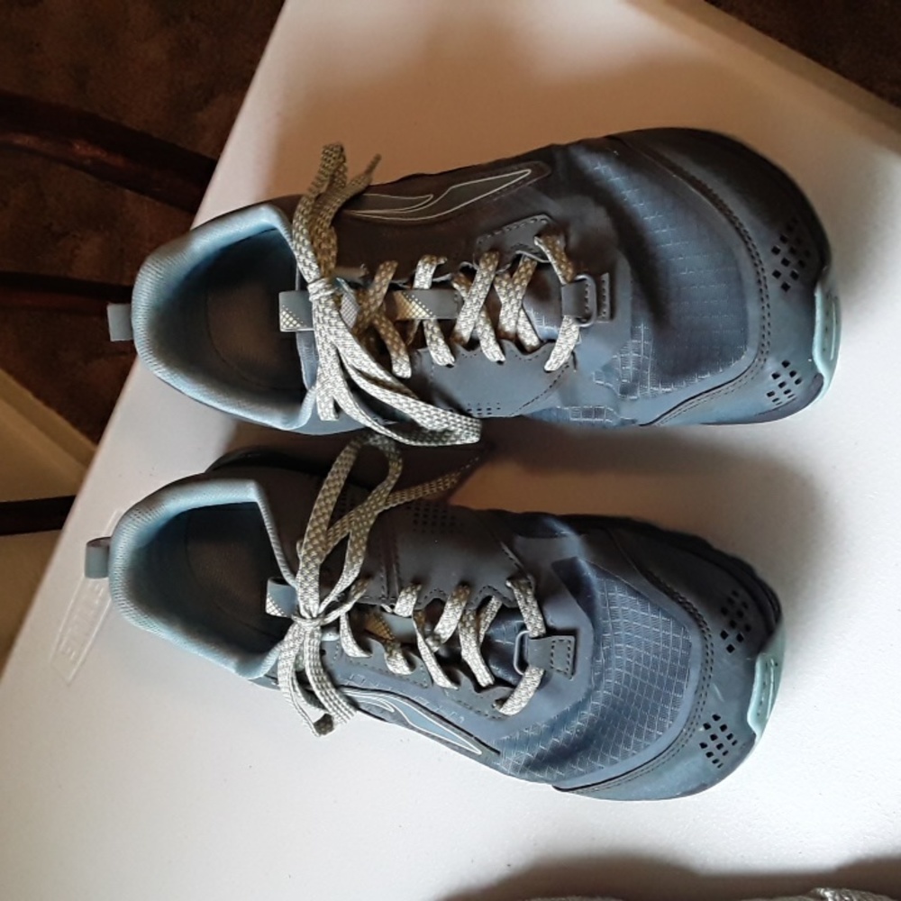 Altra Lone Peak 5